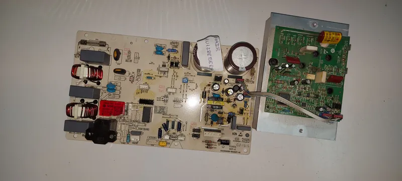Imagen de 1U12BE5ERA / V12634 94V-0