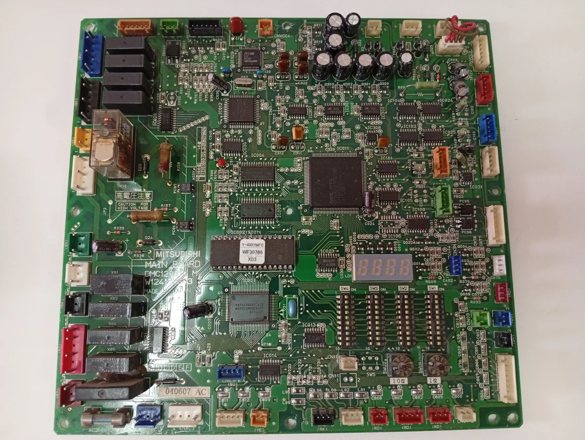 Bild von MAIN BOARD DMC12001M/W124139G03/040607 AC/Y-400YMFC/WF30766/X03
