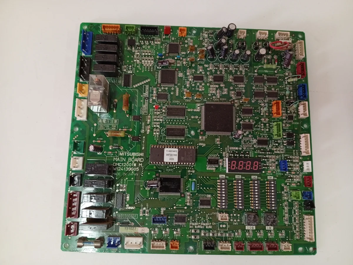Imagen de MAIN BOARD DMC12001M/W124139G05/151027 AC/Y-400YMFC/WF30766/X03