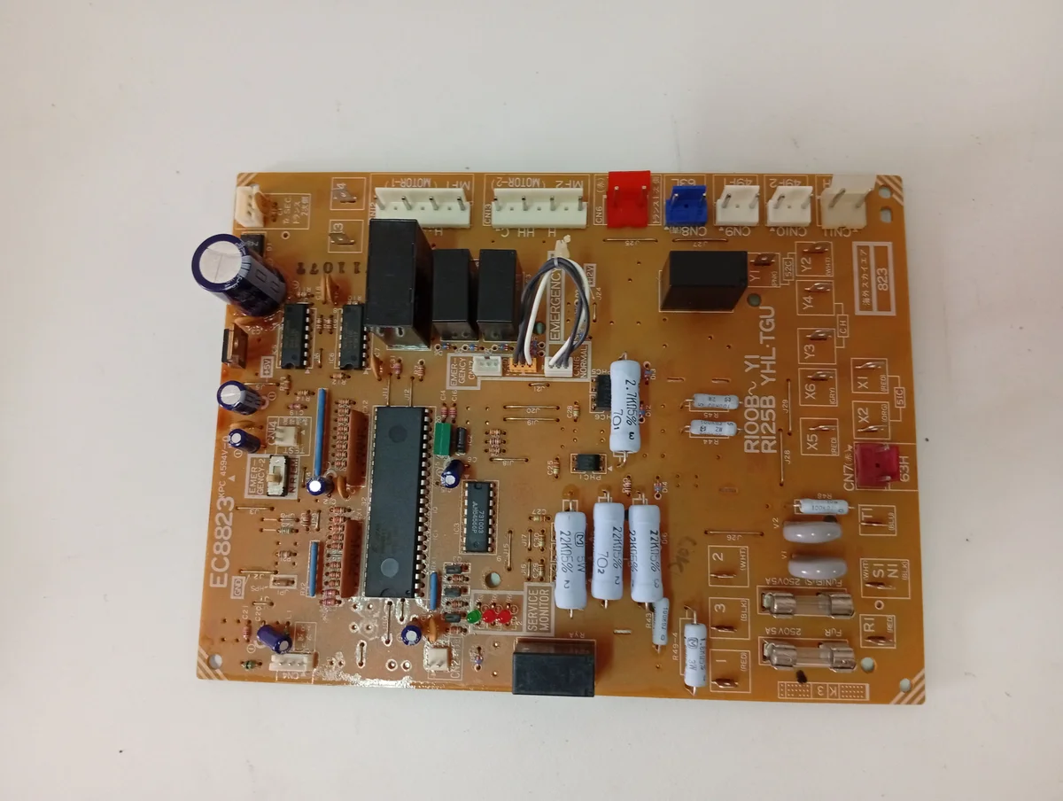 Imatge de EC8823/RI00B~YI/RI25B YHLTGU