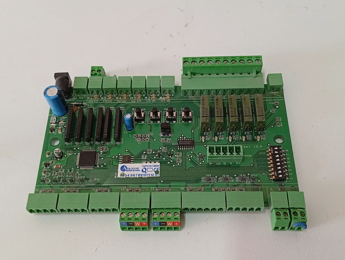 Imatge de Universal v2.4